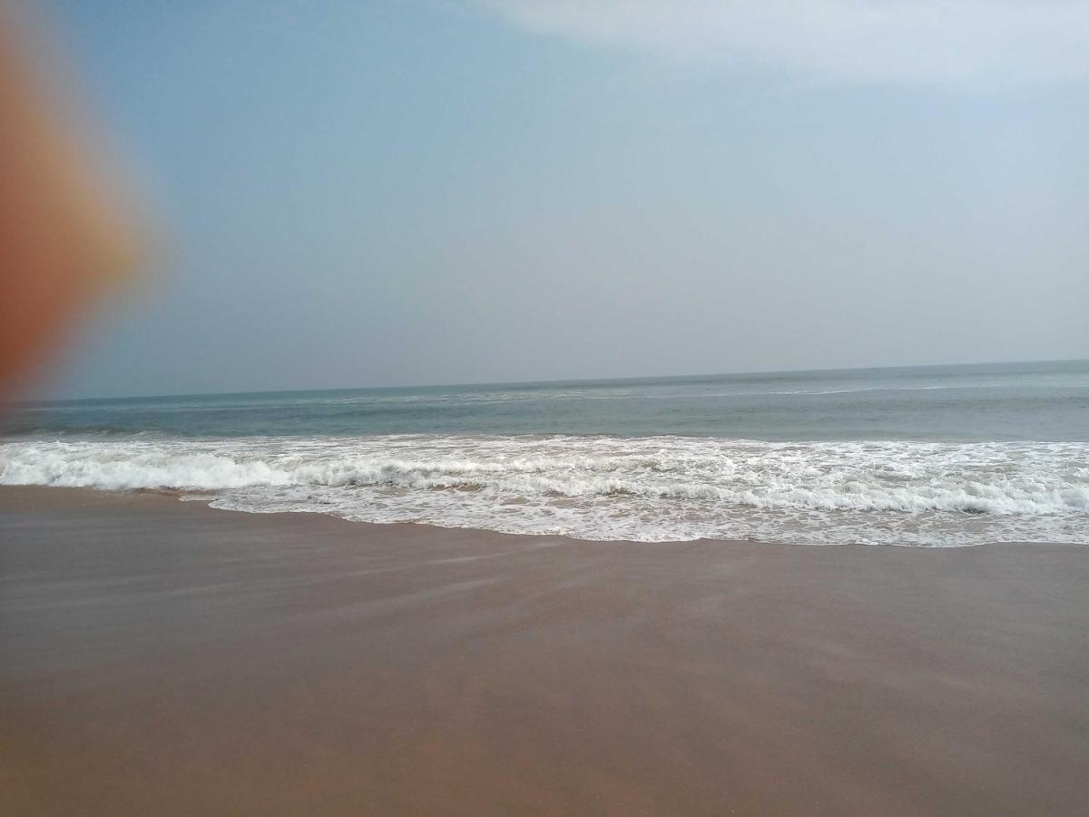 Oyo Royal Ruby Enclave Hotel Puri Exterior photo