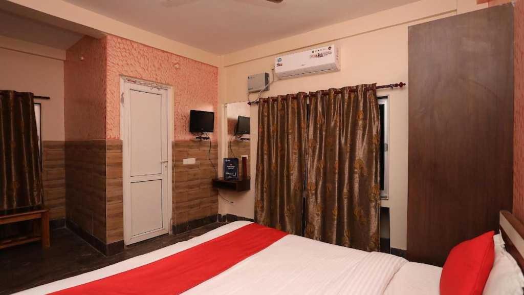 Oyo Royal Ruby Enclave Hotel Puri Exterior photo