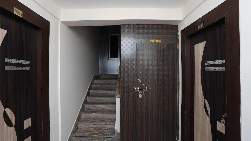 Oyo Royal Ruby Enclave Hotel Puri Exterior photo